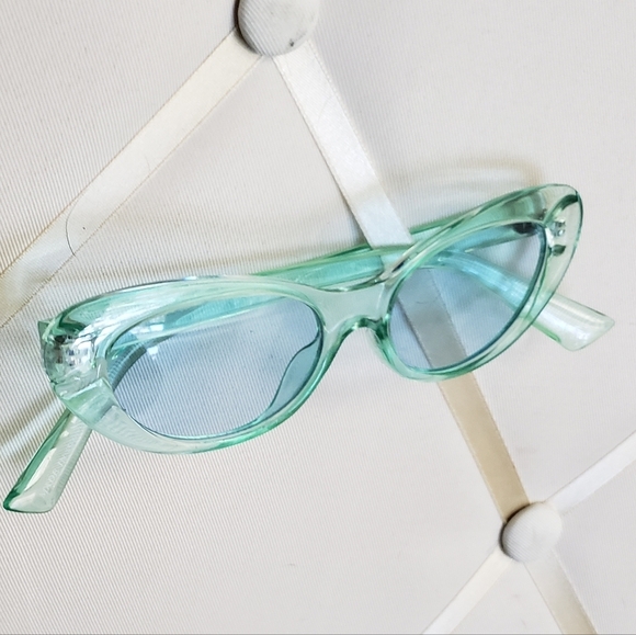 *3/$15 Cat & Jack Women's Retro Sunglasses Cat eye Blue Teal - Picture 5 of 5